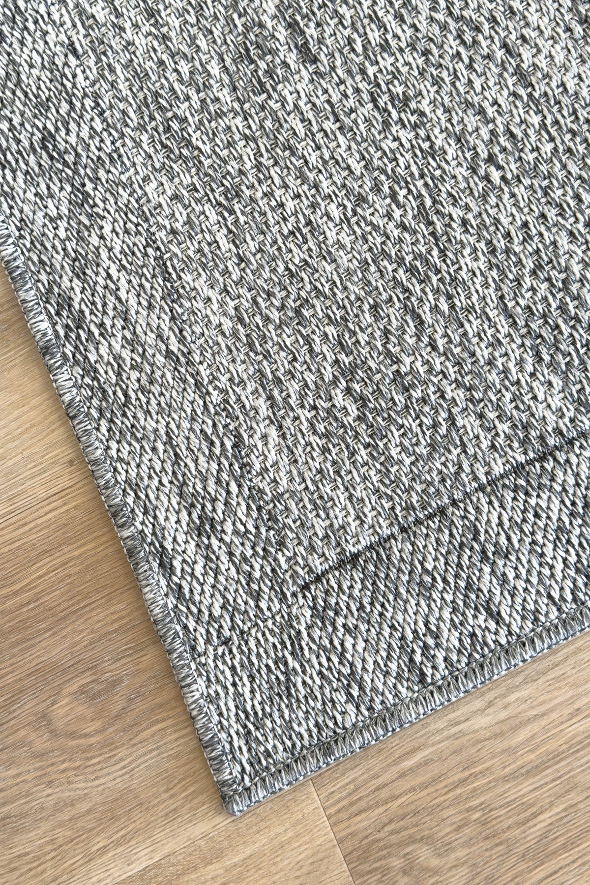 All Seasons Outdoor Grey Runner