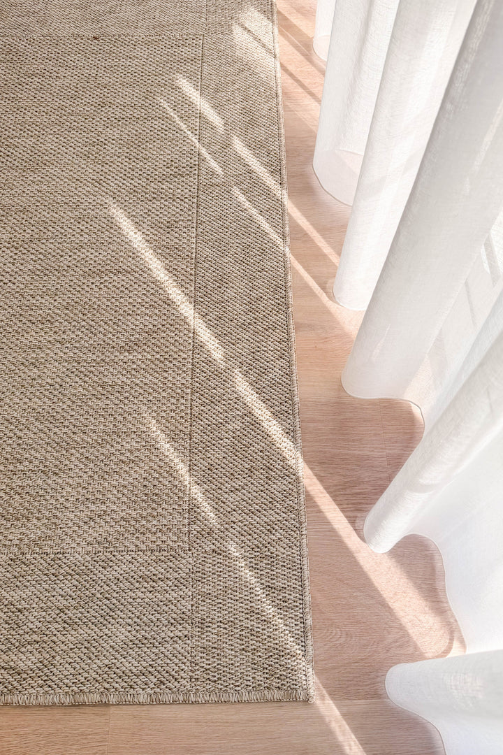 All Seasons Outdoor Light Beige