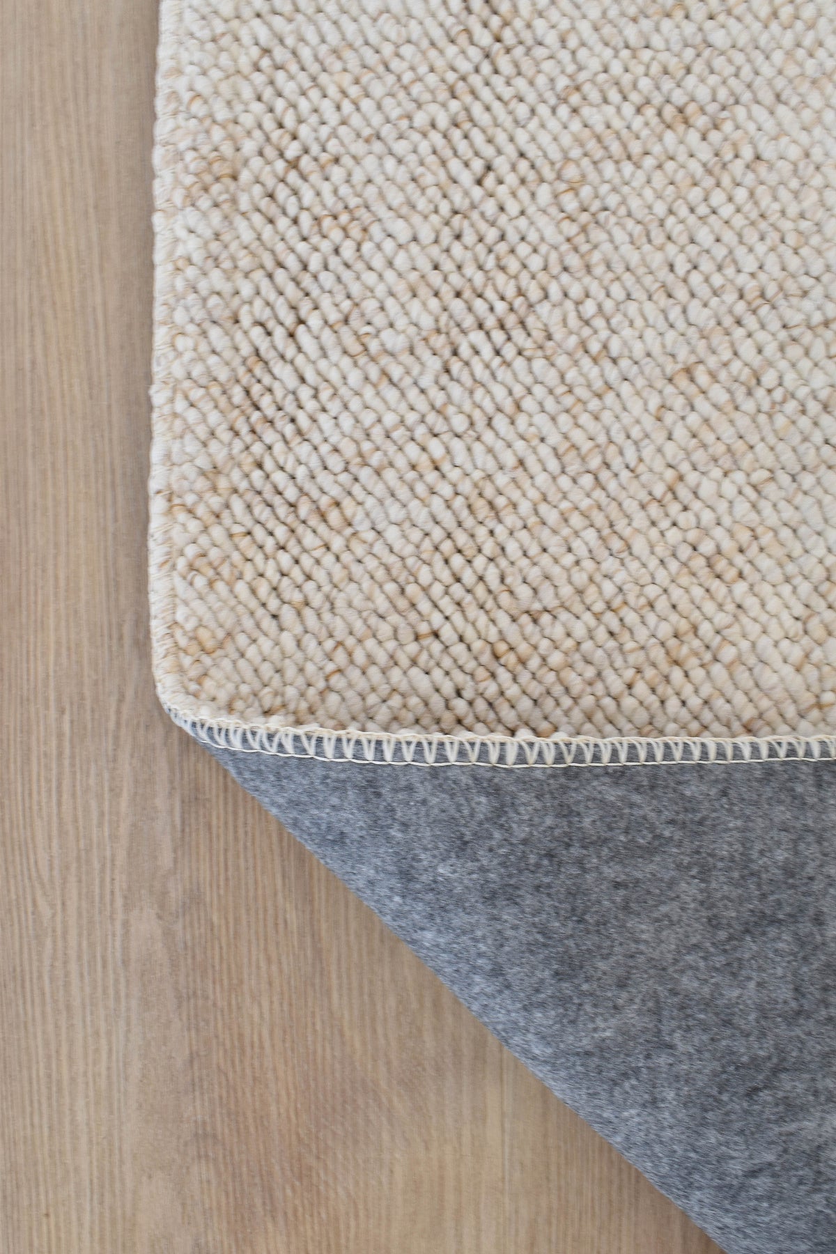Drift Pebble Beige Runner