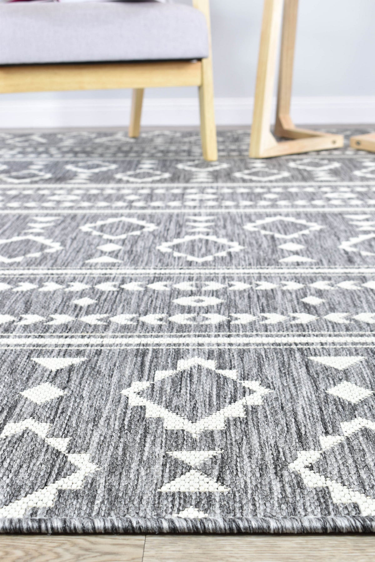 Long Island Grey Cream Rug 3333-GU6E