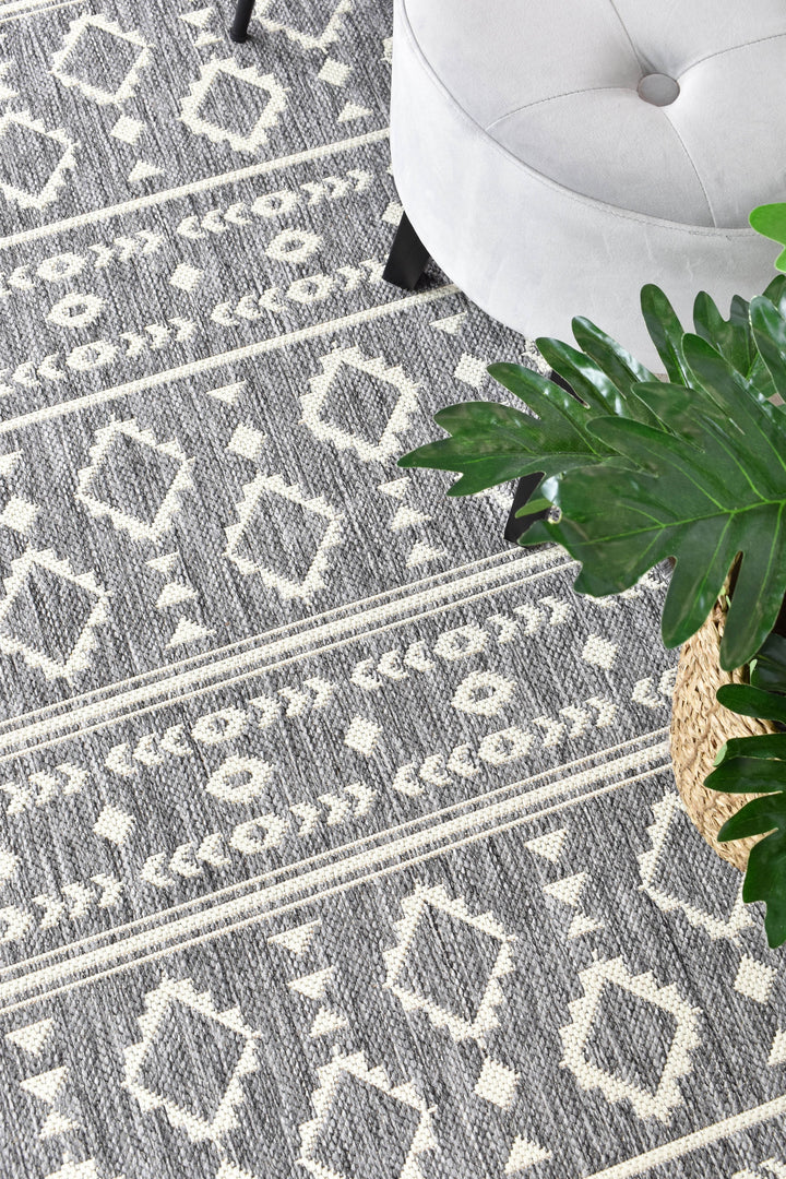 Long Island Grey Cream Rug 3333-GU6E