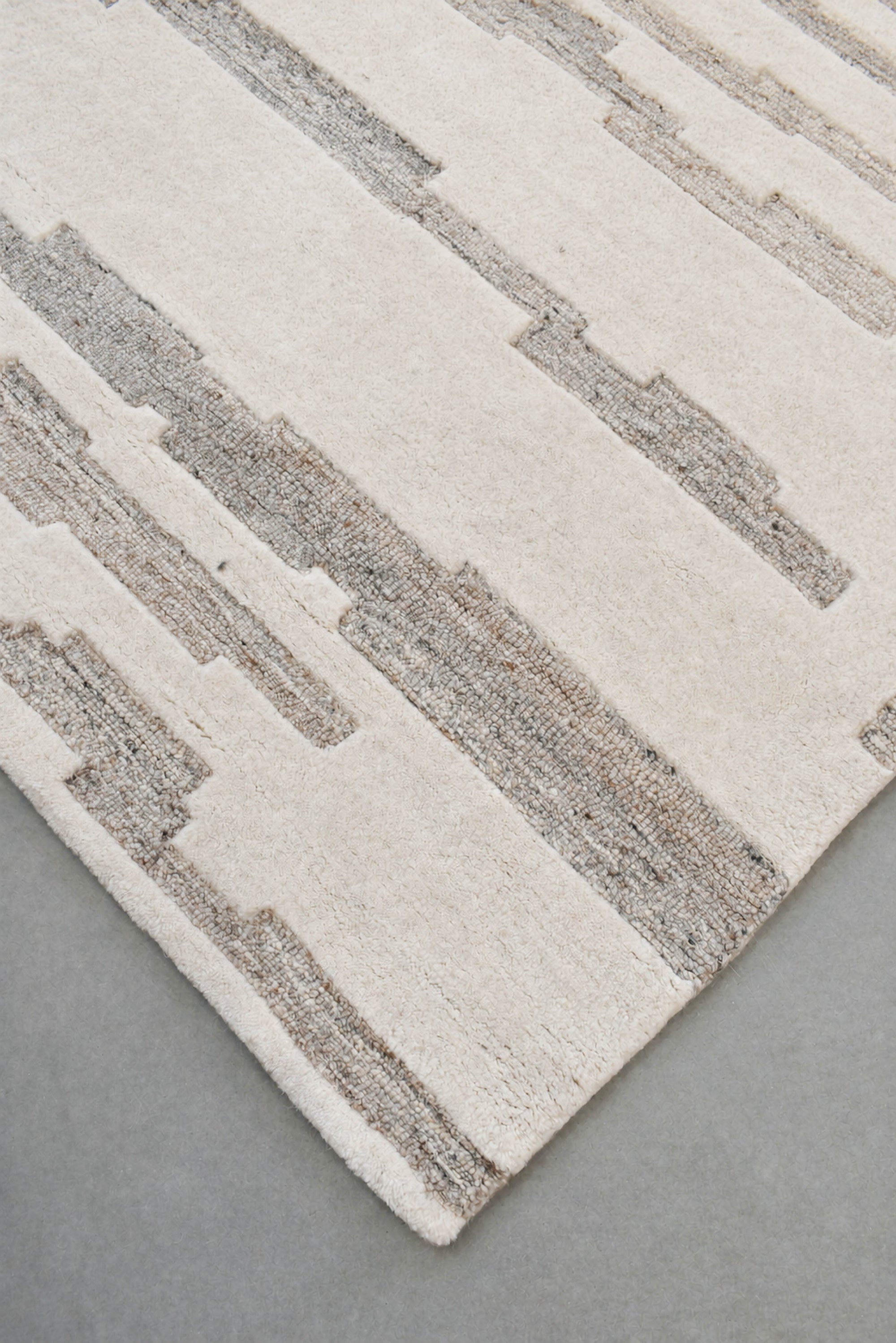 Luna Asmara Ivory Beige