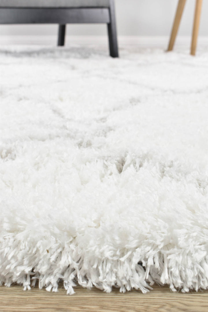 Mascot White Rug 8744A