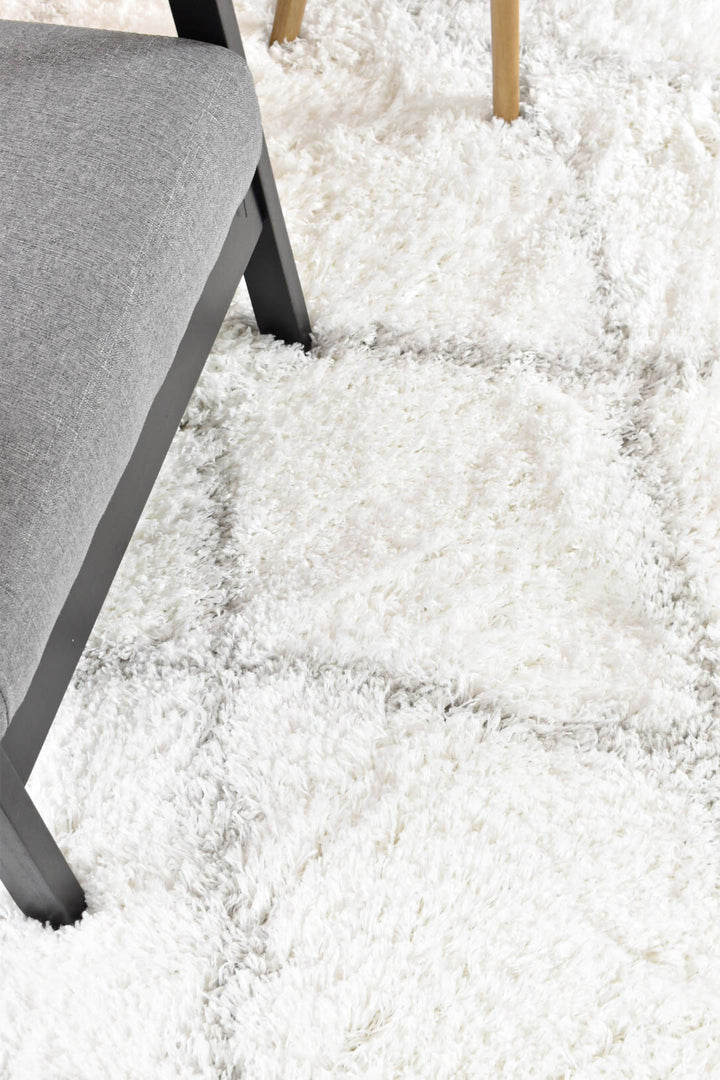 Mascot White Rug 8744A