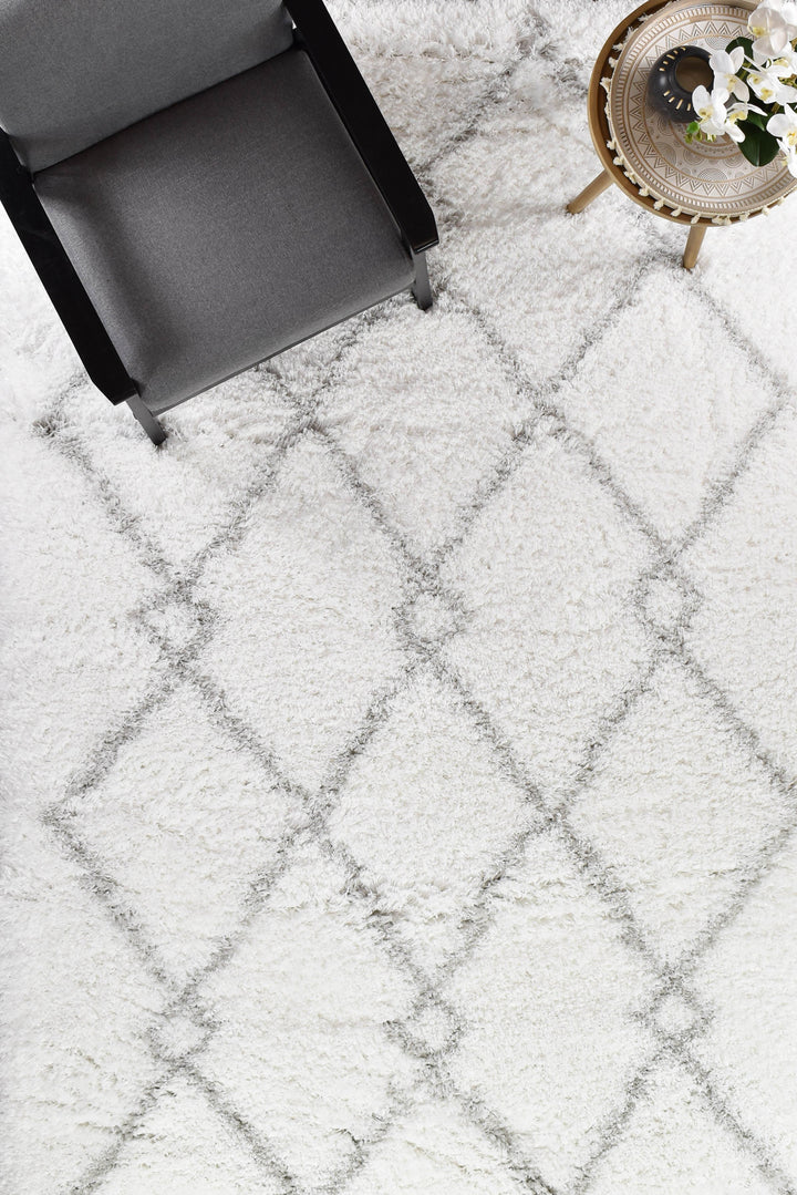 Mascot White Rug 8744A