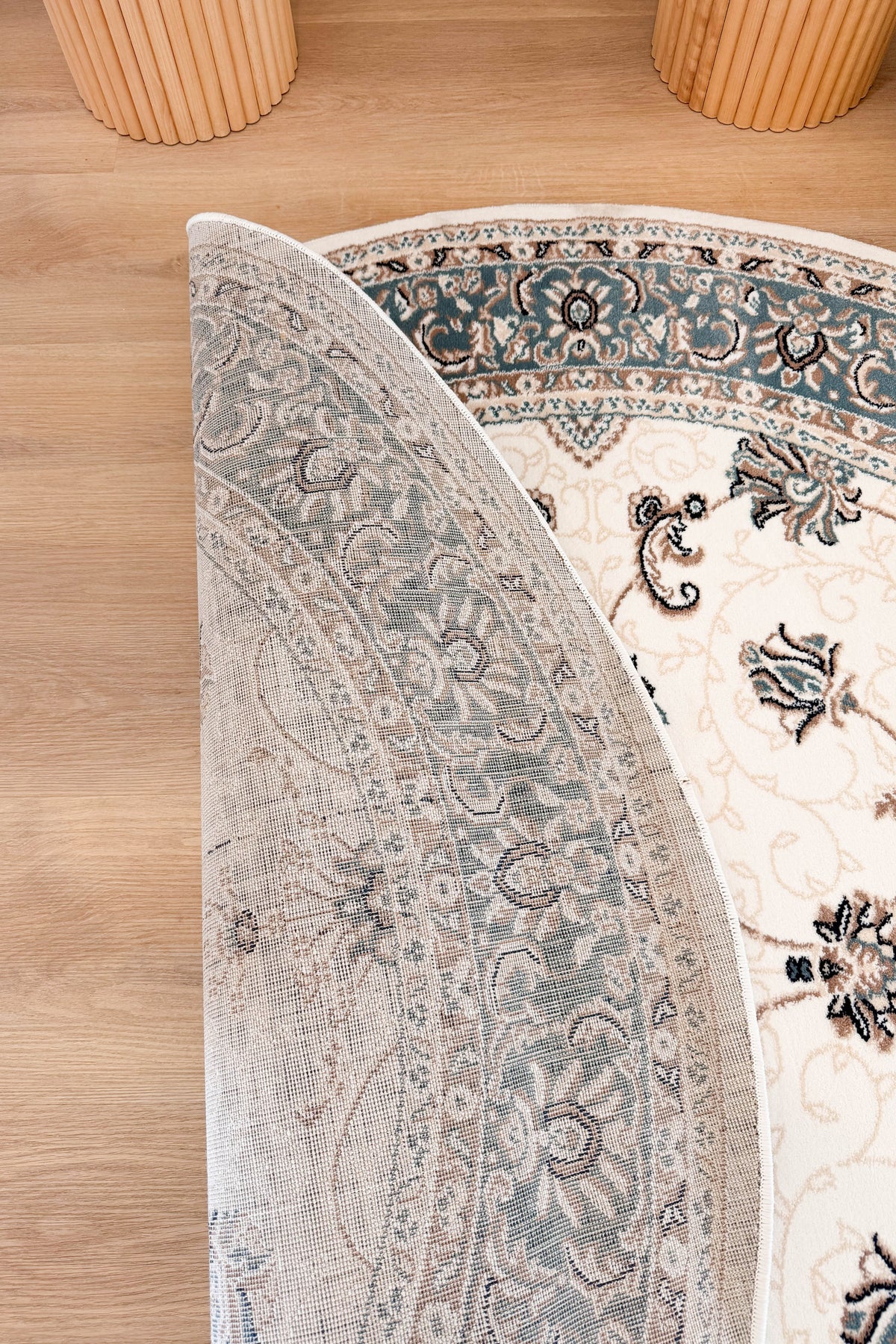 Riviera Traditional 84 Cream Blue Round Rug