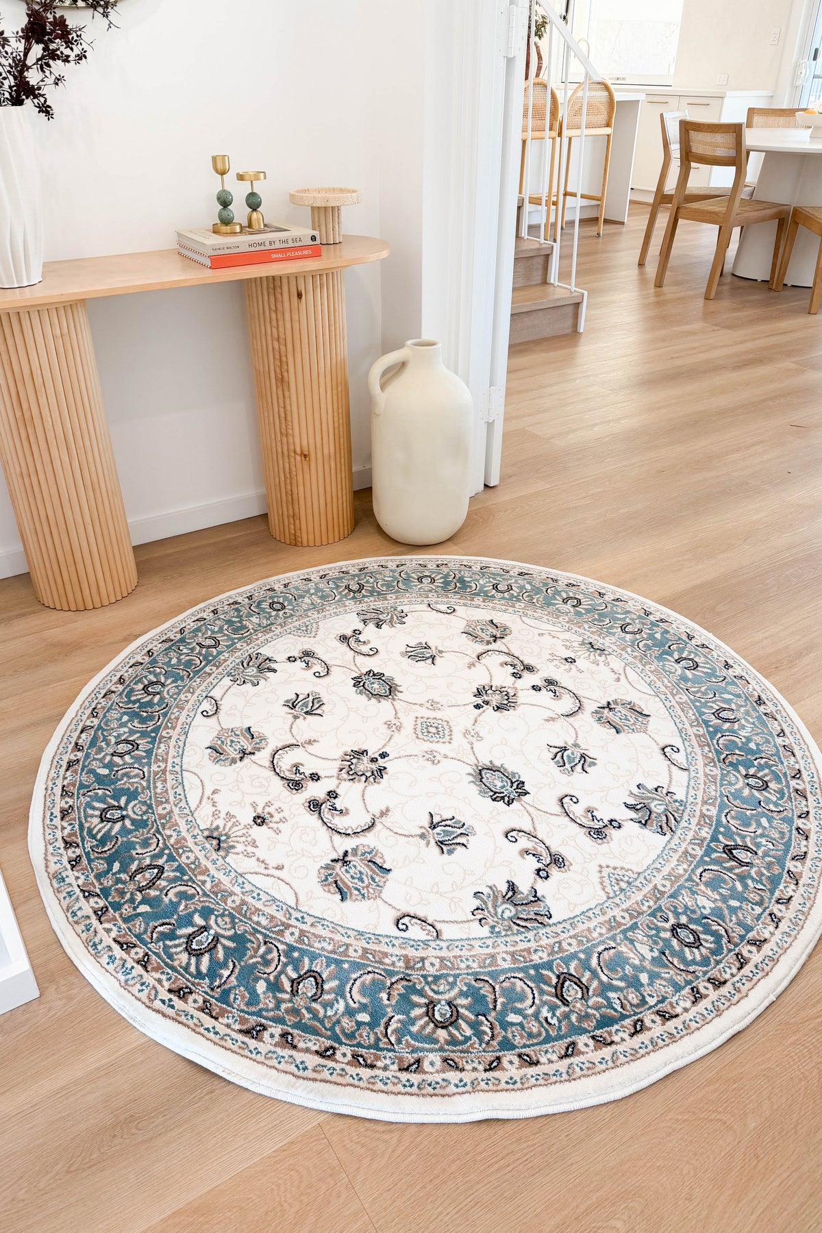 Riviera Traditional 84 Cream Blue Round Rug