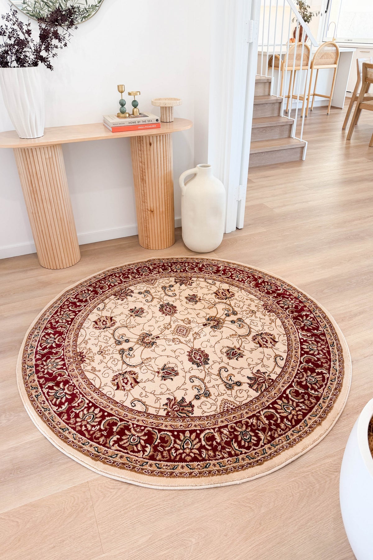 Riviera Traditional 84 Cream Red Round Rug