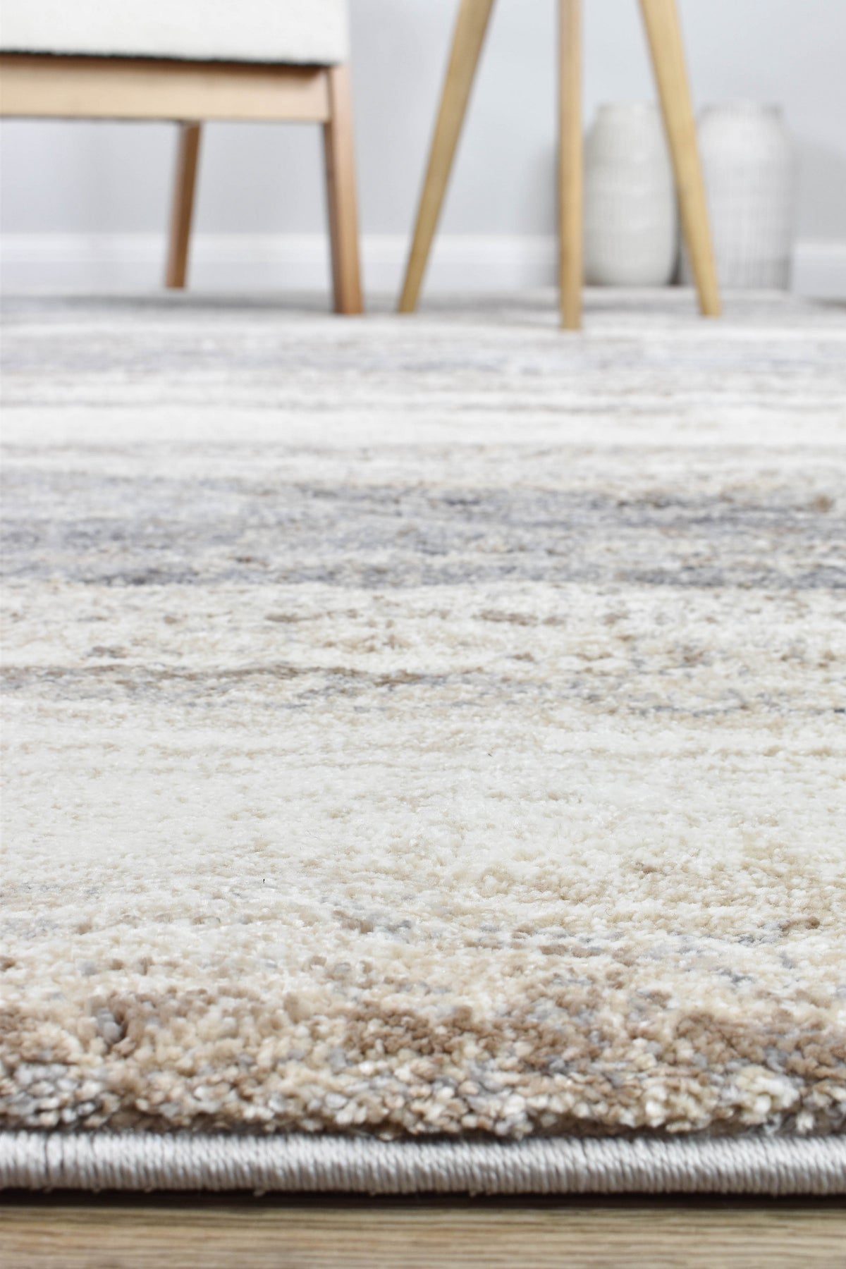 Sofia 560A Silver Sand