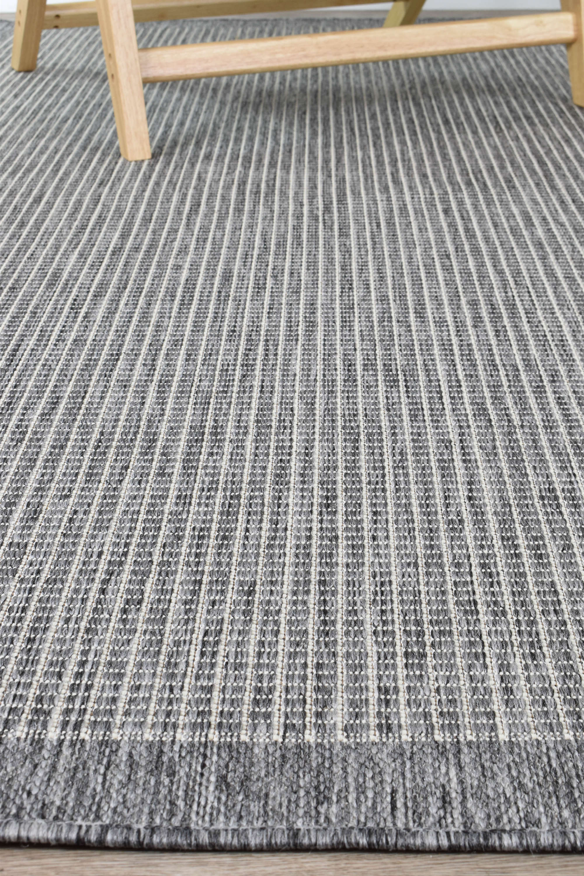 Long Island Light Grey Rug 1303-GU6E