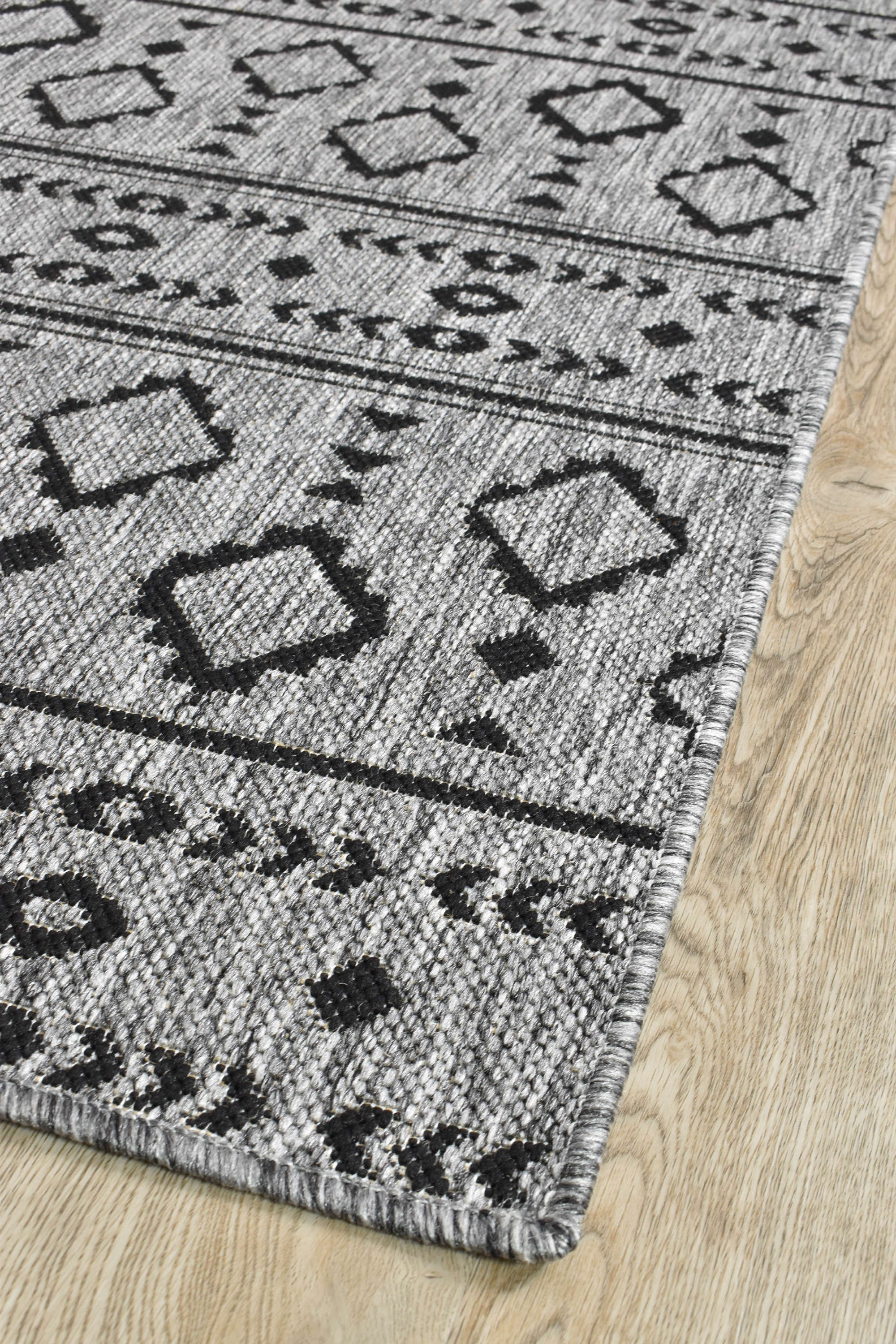 Long Island Dark Grey Rug 3333-DM9E