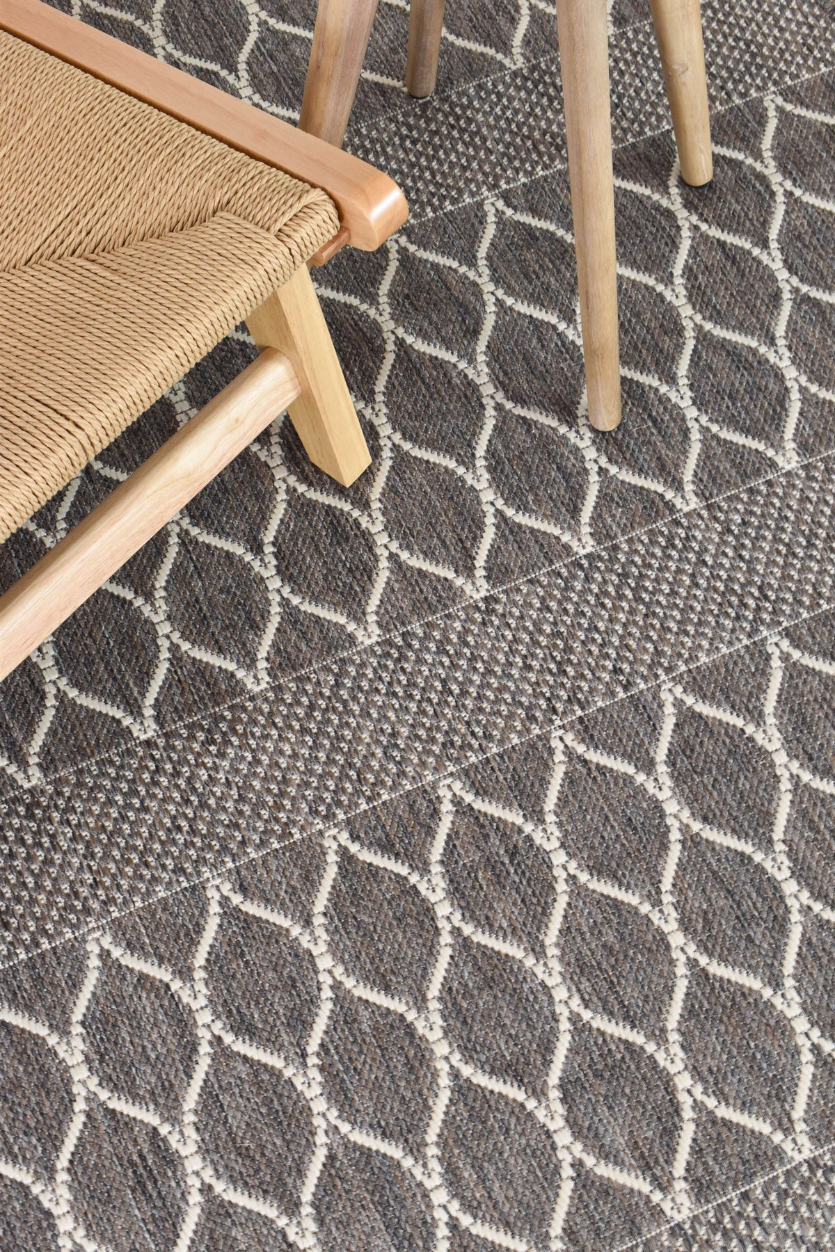 Long Island Brown Rug 6826-W71E