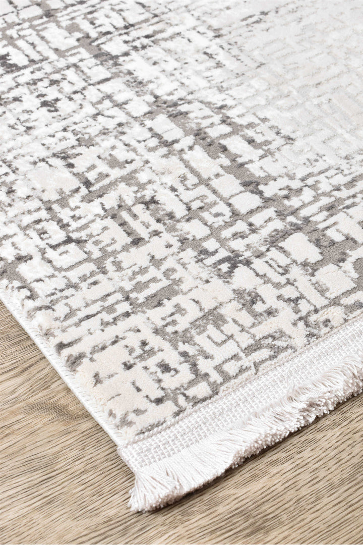 Lyonesse 25420A Beige Bravado