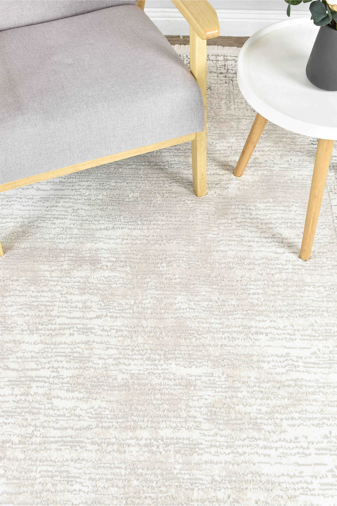 Lyonesse 25420A Beige Bravado