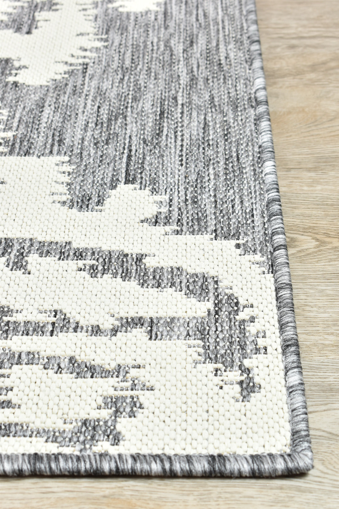 Long Island Grey Cream Rug 5605-GU6E