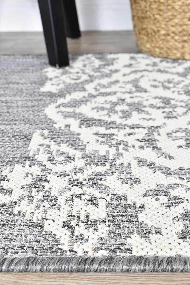 Long Island Grey Cream Rug 5605-GU6E