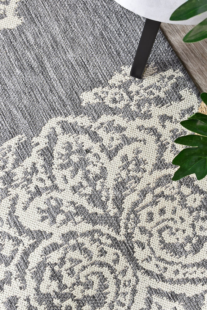 Long Island Grey Cream Rug 5605-GU6E