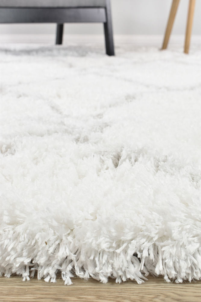 Mascot White Rug 8744A