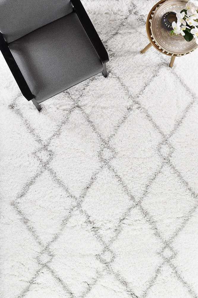 Mascot White Rug 8744A