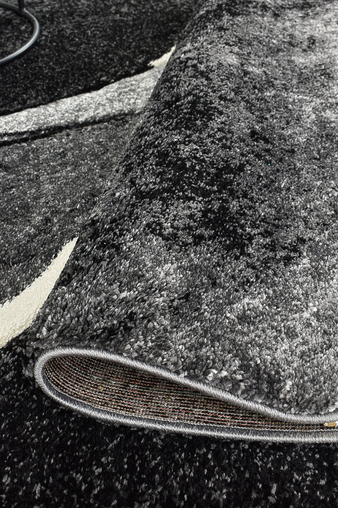 Millard 37 Dark Grey White Rug