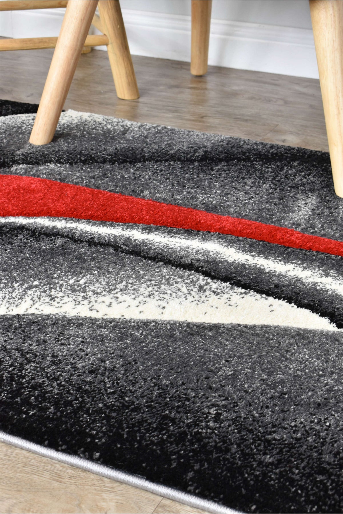 Nova 56A Grey Red Runner
