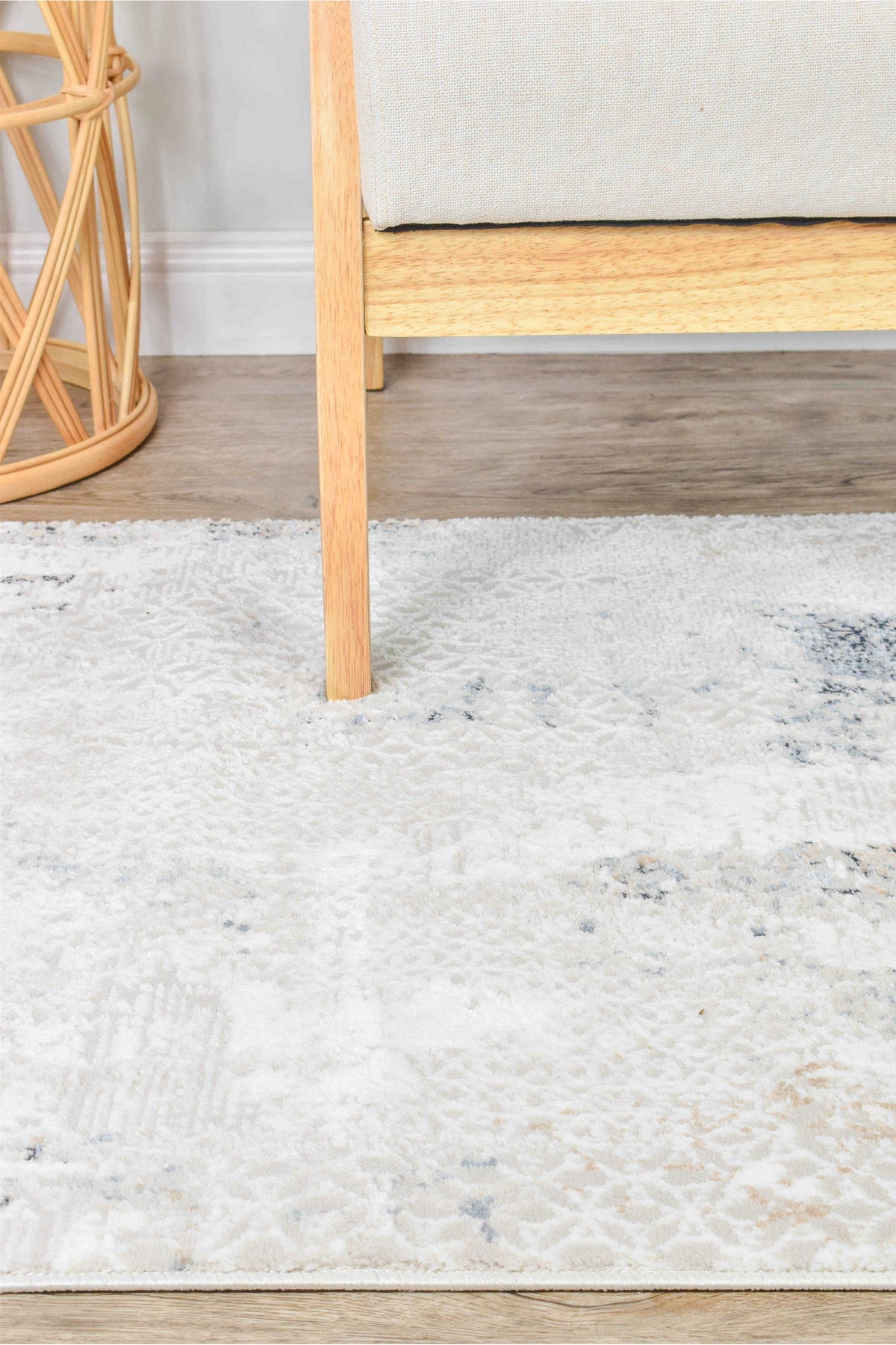 Nuans 23644A Dove Grey