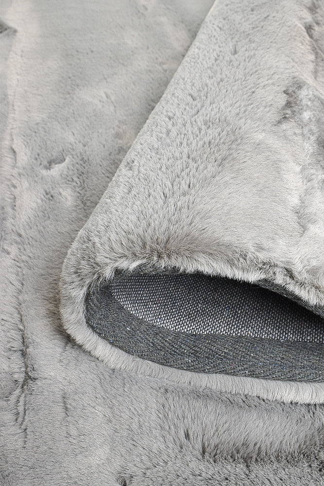Plush Grey Rug