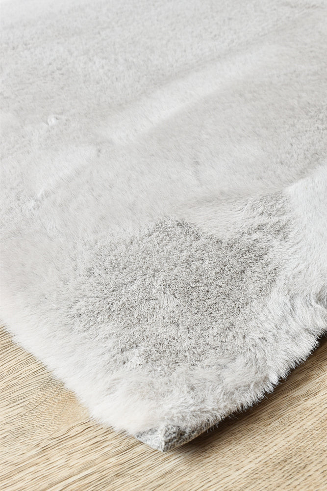 Plush Light Grey Rug