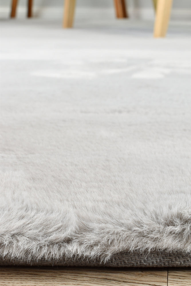 Plush Light Grey Rug